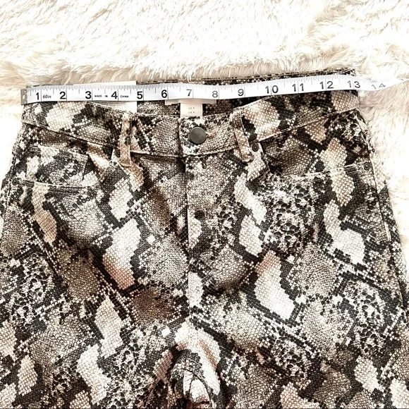 NWT H&M  HIGH WAISTED SNAKESKIN JEAN - Picture 10 of 15